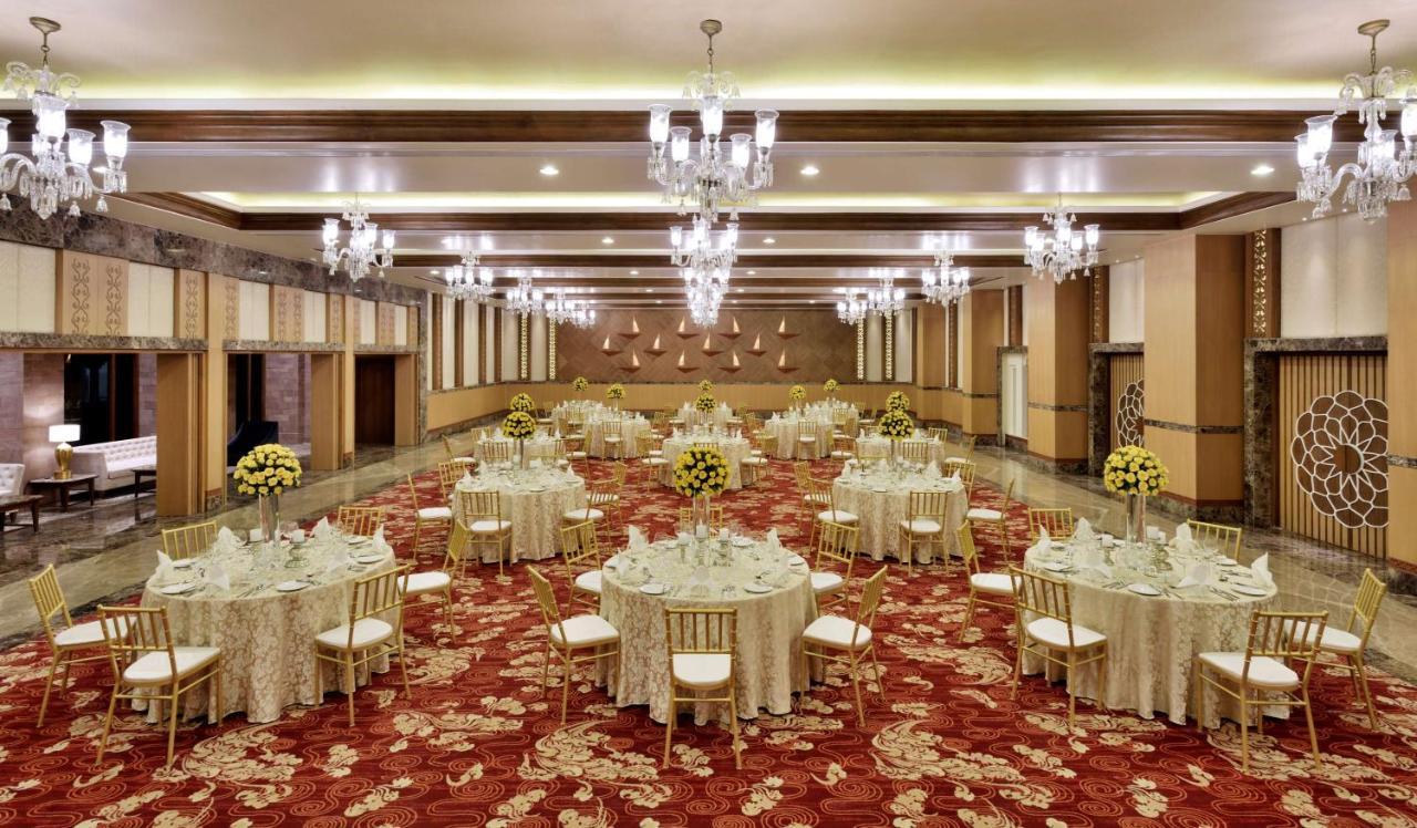ホテル Radisson Jodhpur ジョードプル エクステリア 写真 The Grand Ballroom
