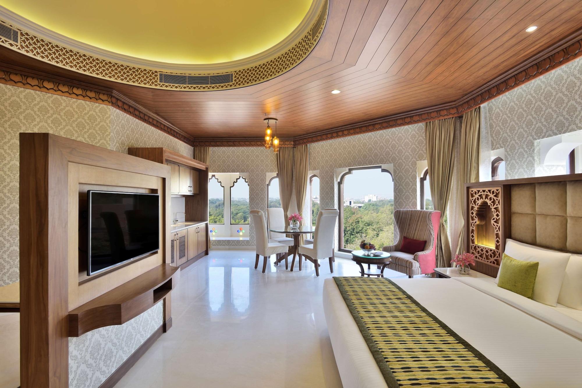 ホテル Radisson Jodhpur ジョードプル エクステリア 写真 Suite at The Leela Palace, Udaipur