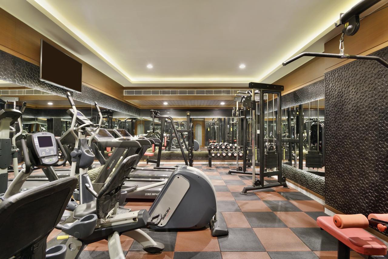 ホテル Radisson Jodhpur ジョードプル エクステリア 写真 The gym at the hotel